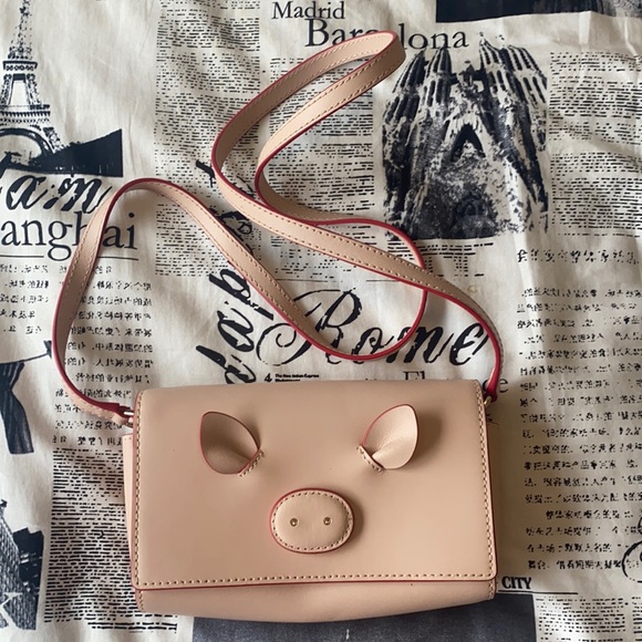 kate spade Handbags - Pink pig Kate spade crossbody
